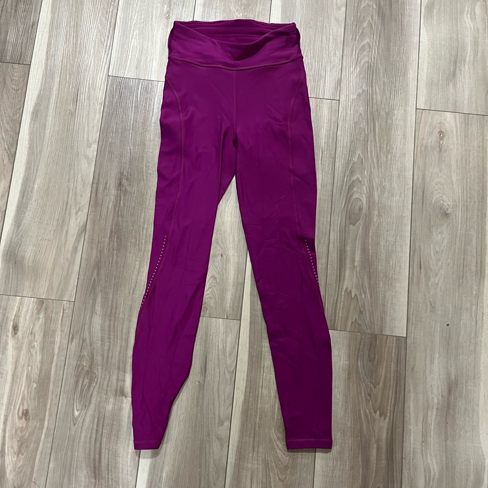 Brand new, never worn purple fleece lined fast and free lululemon leggings!